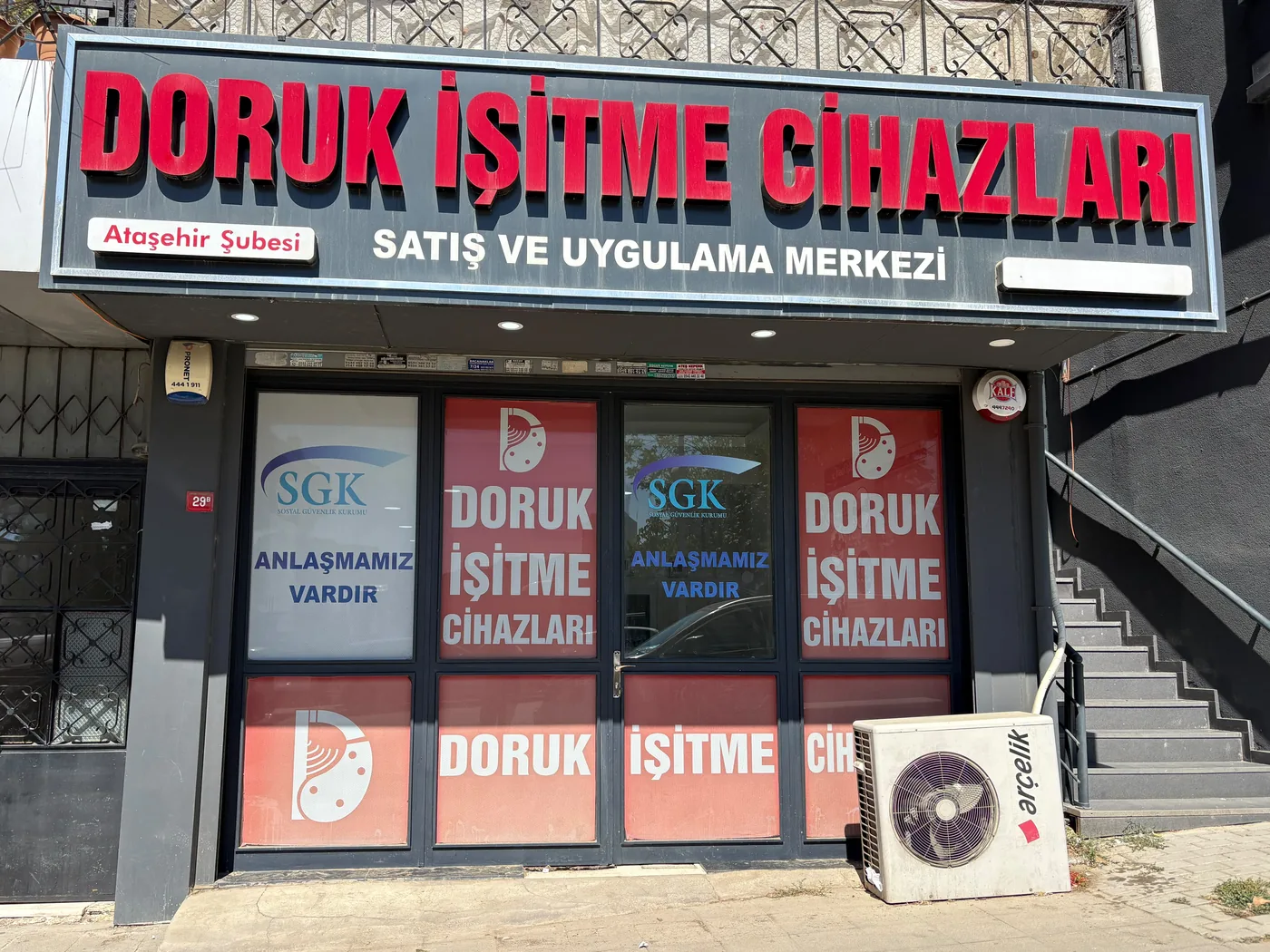 Doruk İşitme Cihazları Ataşehir Şubesi dış cephesi