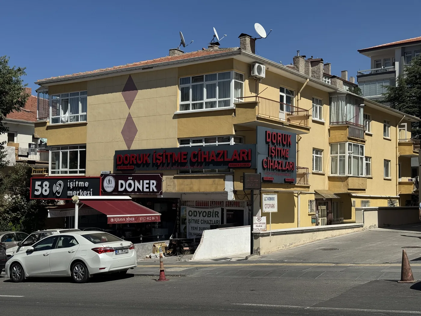 Doruk İşitme Cihazları Dikmen Şubesi dış cephesi